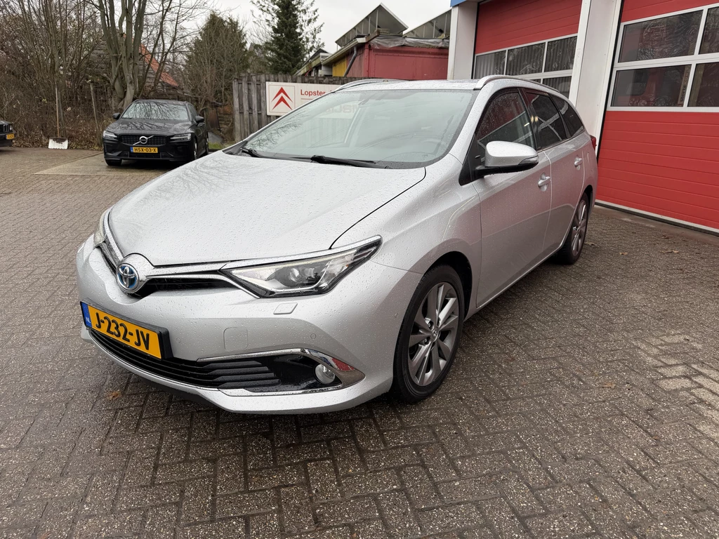 Toyota Auris – foto 2