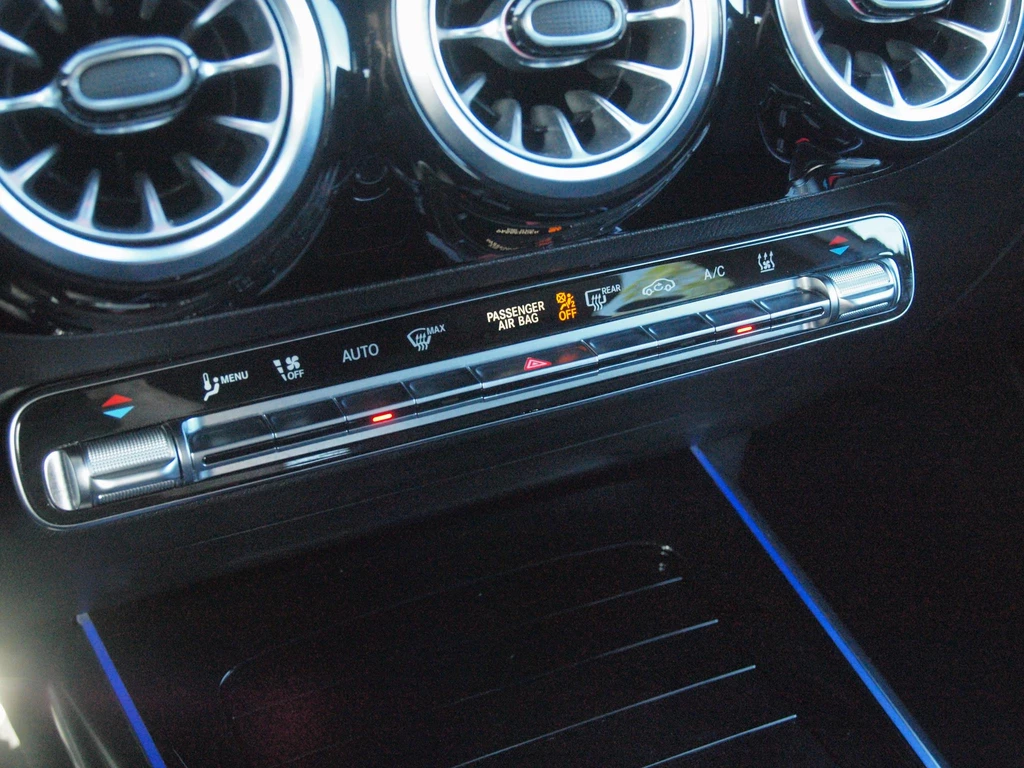 Mercedes-Benz EQA – foto 23