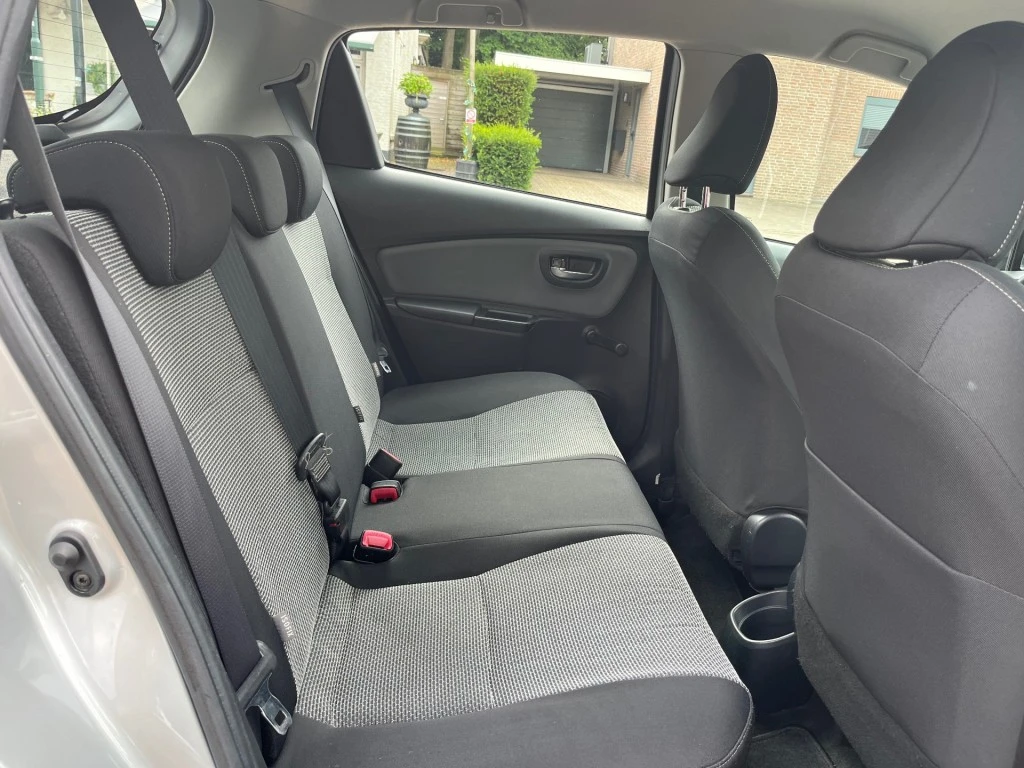 Toyota Yaris – foto 14