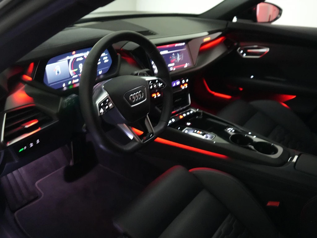 Audi e-tron GT – foto 32