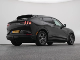 Ford Mustang Mach-E – thumbnail 11