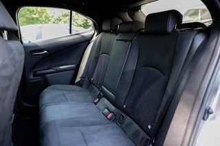 Lexus UX – thumbnail 13