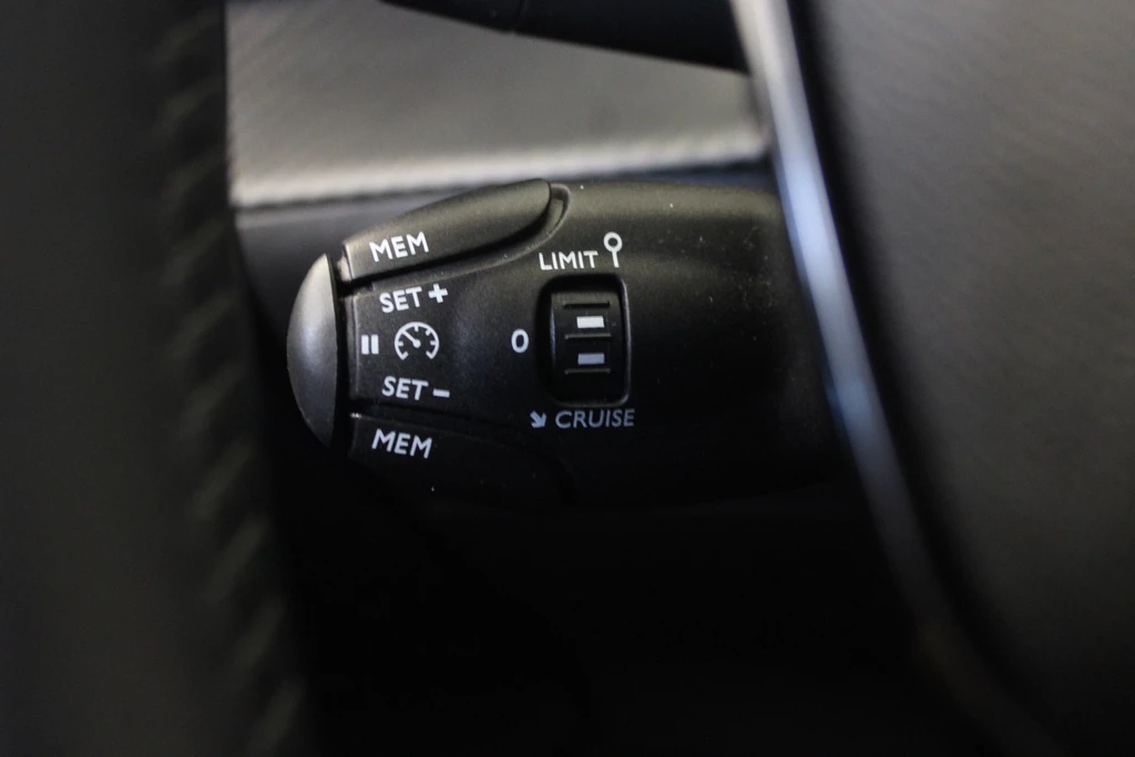 Peugeot 208 – foto 15