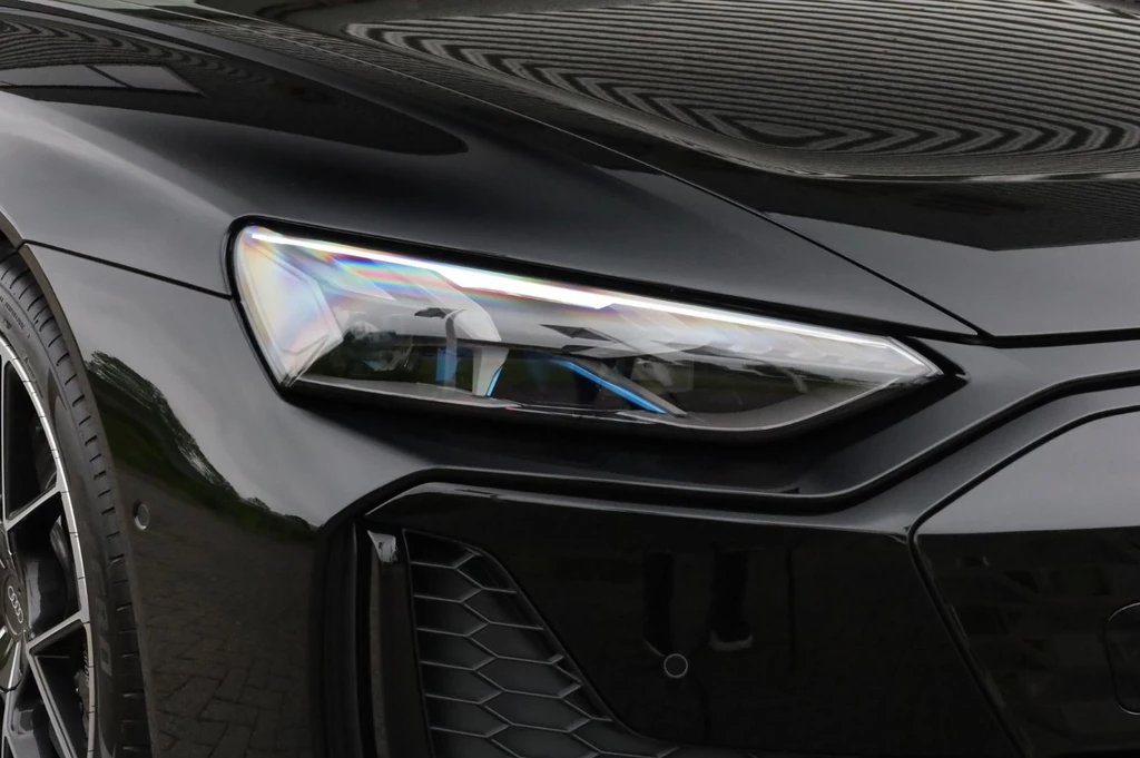 Audi e-tron GT – foto 13