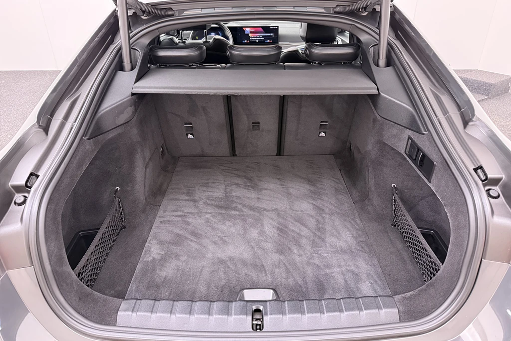 BMW i4 – foto 19