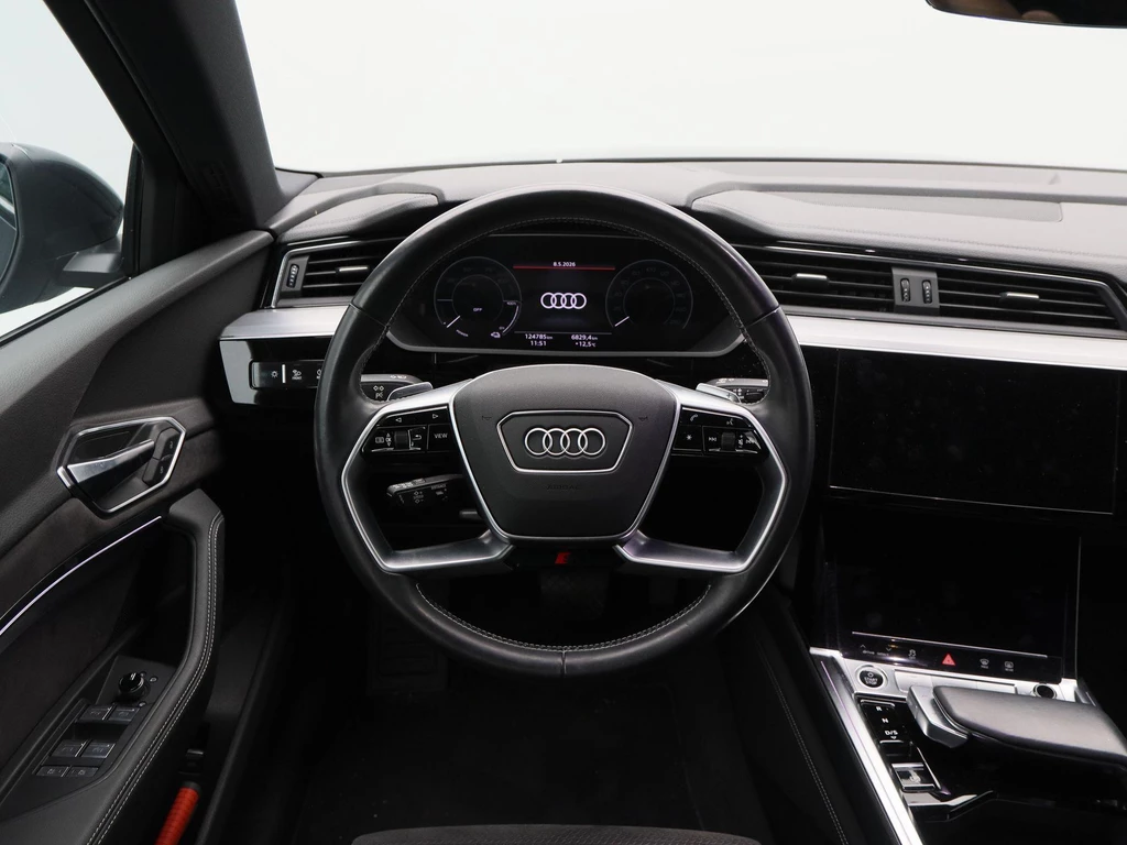 Audi e-tron – foto 14