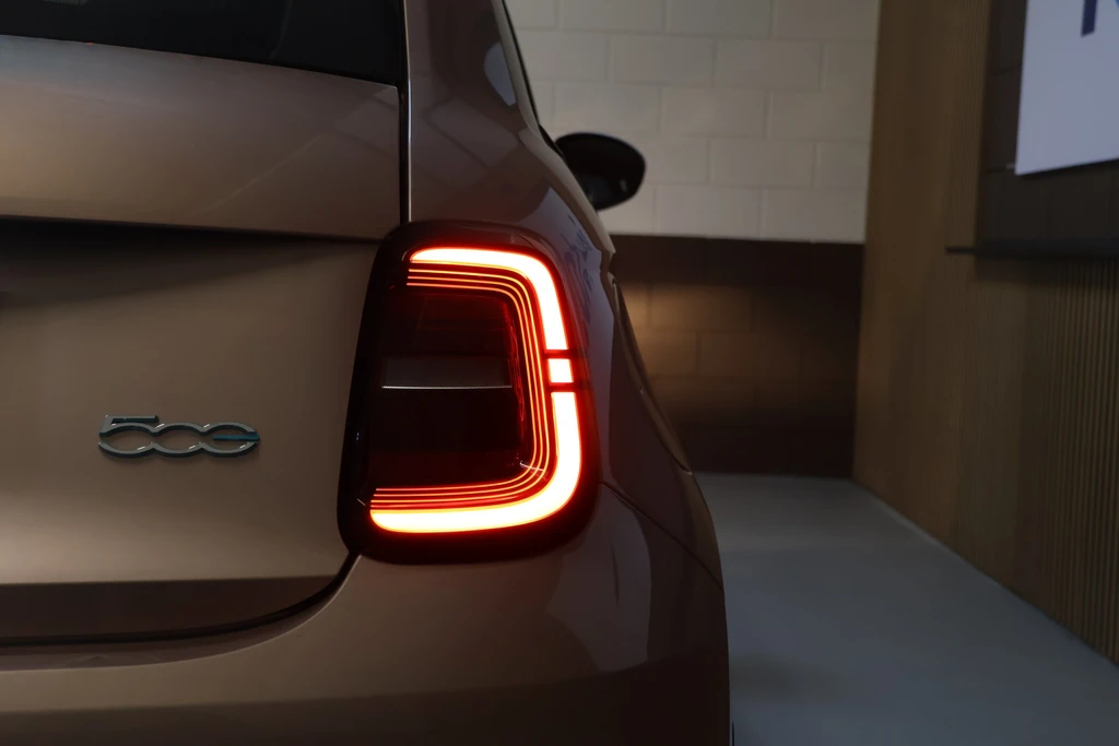 Fiat 500e – foto 24