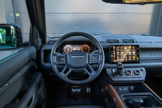 Land Rover Defender – thumbnail 36