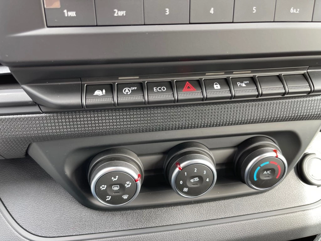 Renault Trafic – foto 25