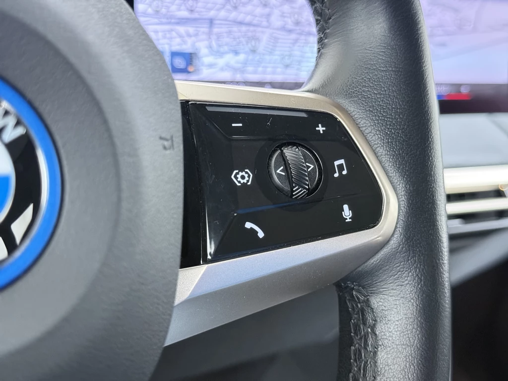 BMW iX – foto 22