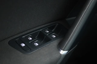Volkswagen Golf – thumbnail 8