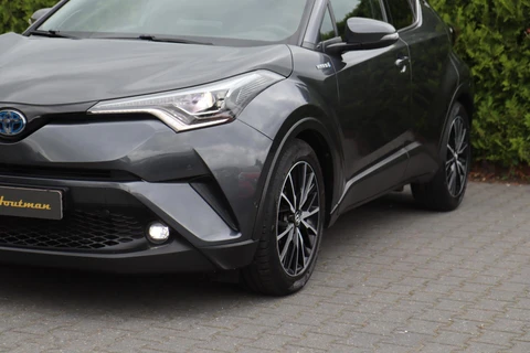 🔥 Toyota C-HR 1.8 Hybrid Plus ⚡ | CarPlay 📱 | Leder 🛋️ | ACC 🚗 | Trekhaak 🔗 | Camera 📸 | Stoel- & Stuurverwarming 🔥