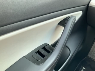 Tesla Model 3 – thumbnail 22