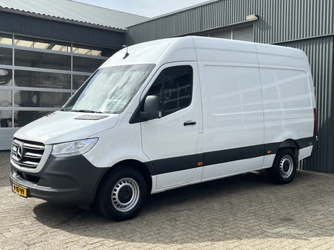 Mercedes-Benz Sprinter 314 2.2 CDI L2H2 Werkplaats Omvormer Trekhaak Kastinrichting Ladekasten inrichting Airco Cruise controle Apple carplay 1e Eigenaar Euro 6 Bpm vrij voor particulier gebruik!!