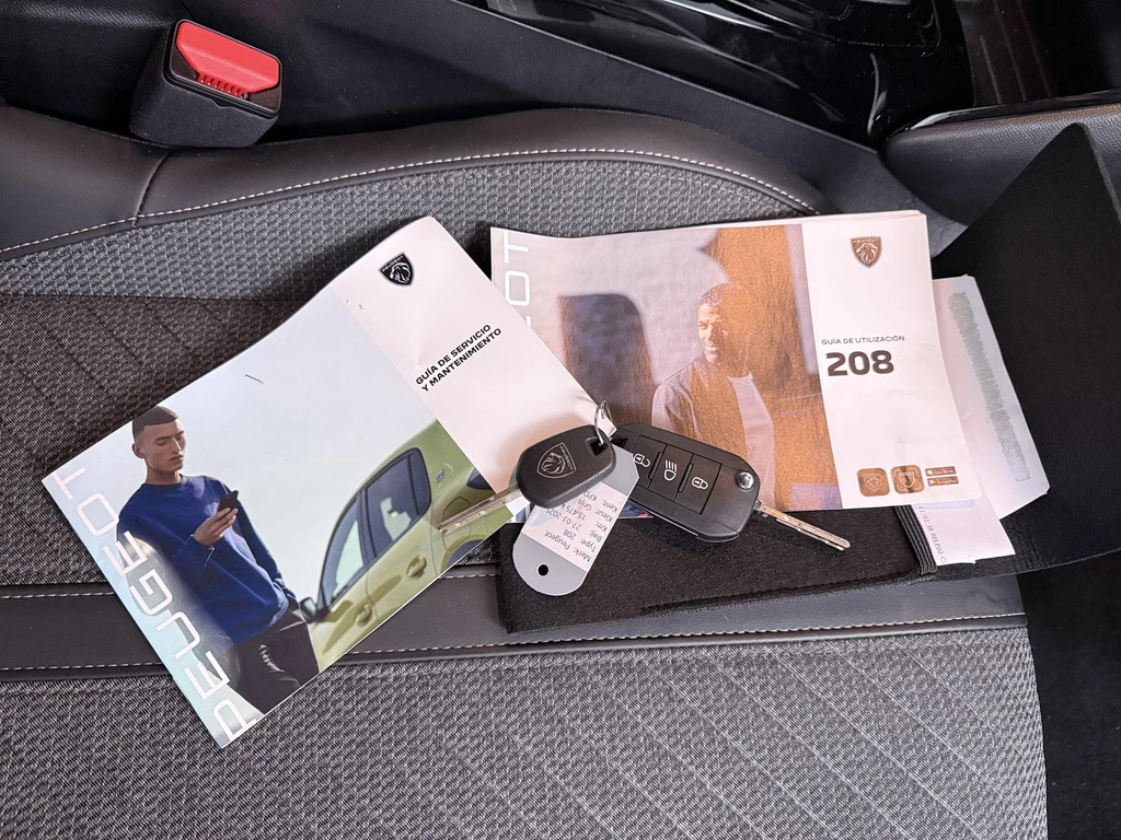 Peugeot 208 – foto 12