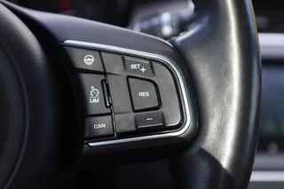 Jaguar E-PACE – thumbnail 9