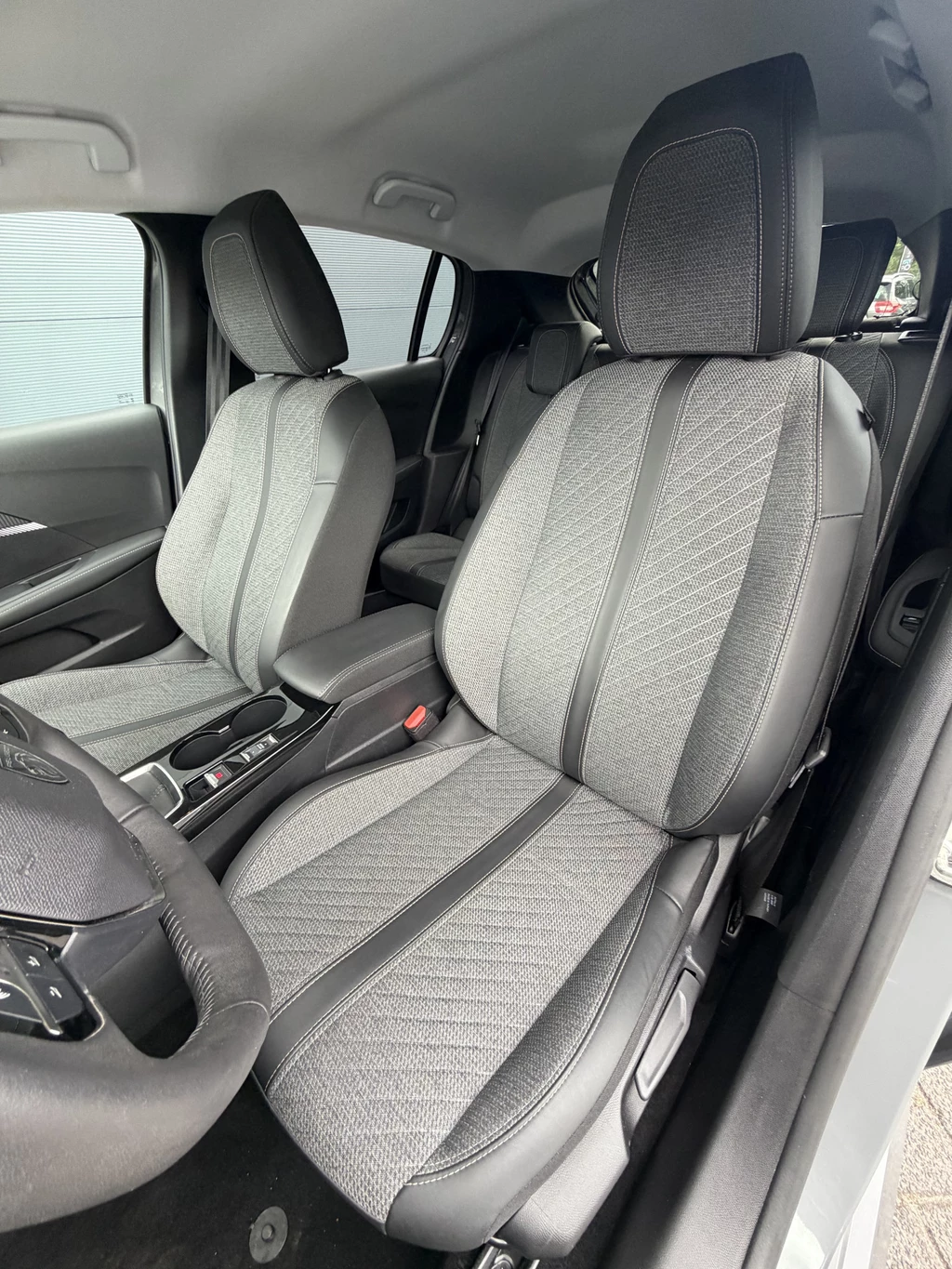 Peugeot 208 – foto 13