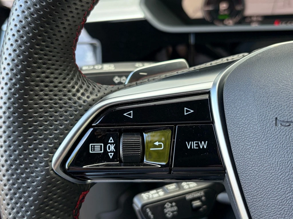 Audi Q8 e-tron – foto 22