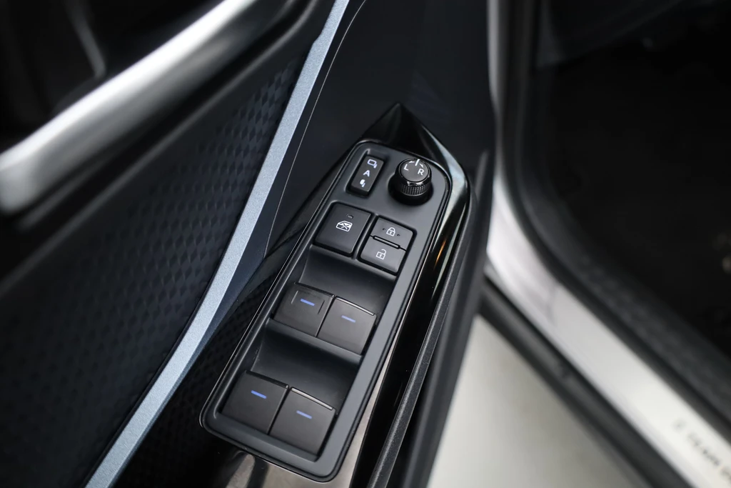 Toyota C-HR – foto 16
