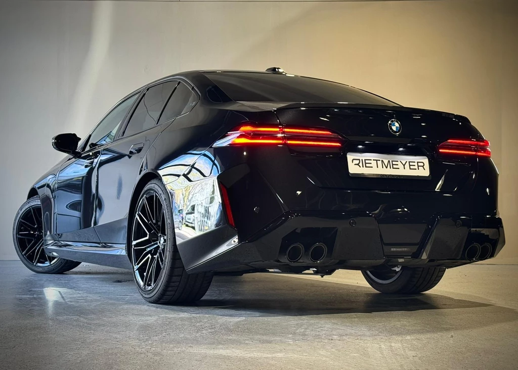 BMW M5 – foto 3