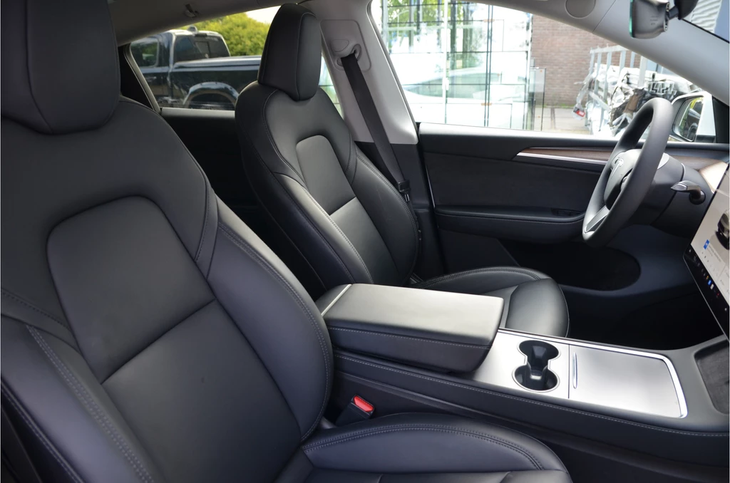 Tesla Model Y – foto 6