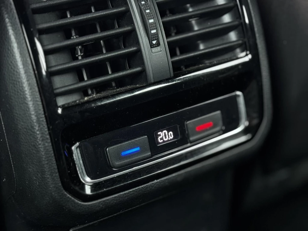 Volkswagen Passat – foto 33