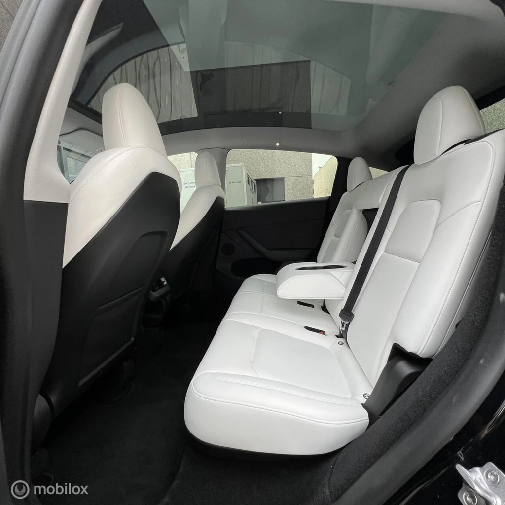 Tesla Model Y – foto 11