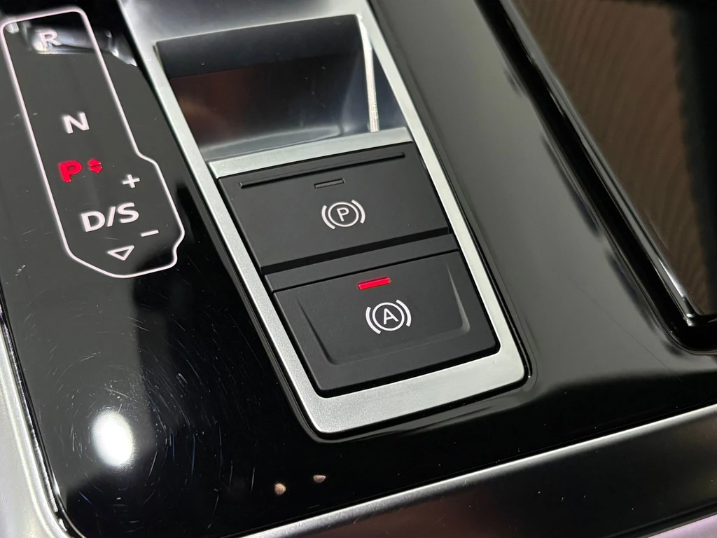 Audi Q8 – foto 36