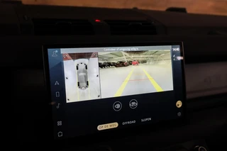 Land Rover Defender – thumbnail 17