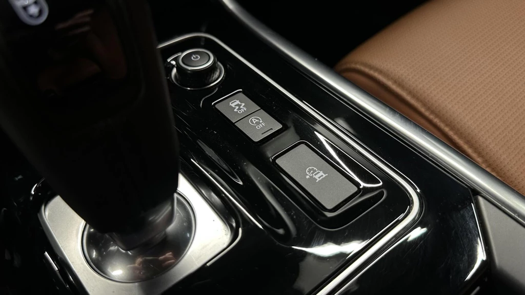 Jaguar XE – foto 51