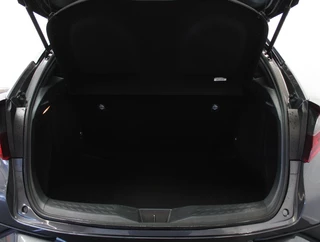 Toyota C-HR – thumbnail 16