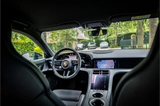 Porsche Taycan – thumbnail 27