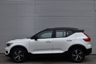 Volvo XC40 – thumbnail 2