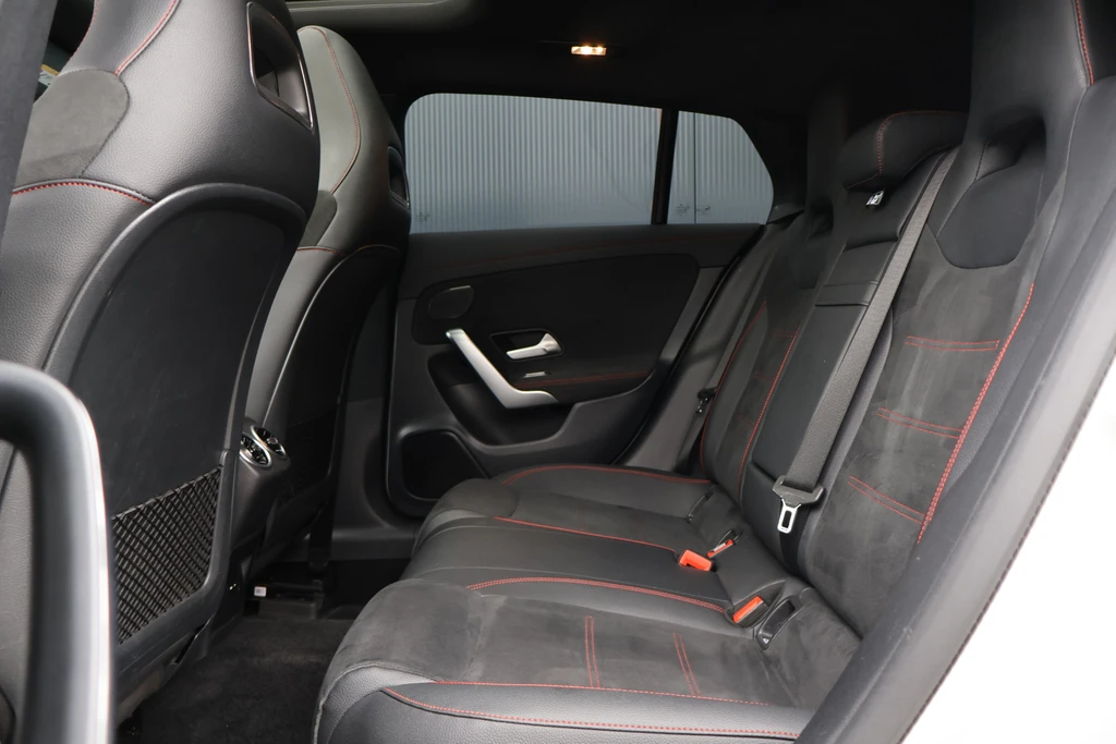 Mercedes-Benz CLA – foto 13