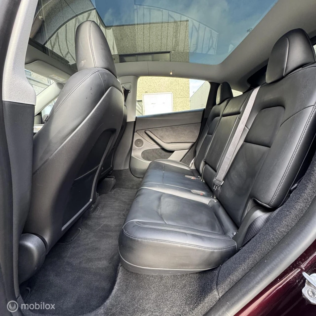 Tesla Model Y – foto 11