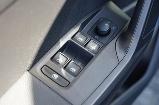 SEAT Arona – thumbnail 27