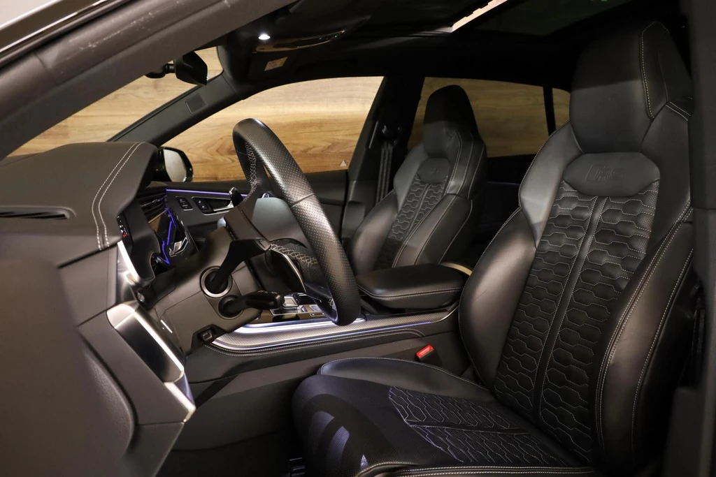 Audi RSQ8 – foto 12