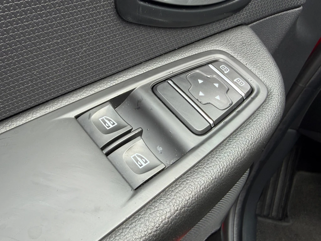 Renault Clio – foto 18