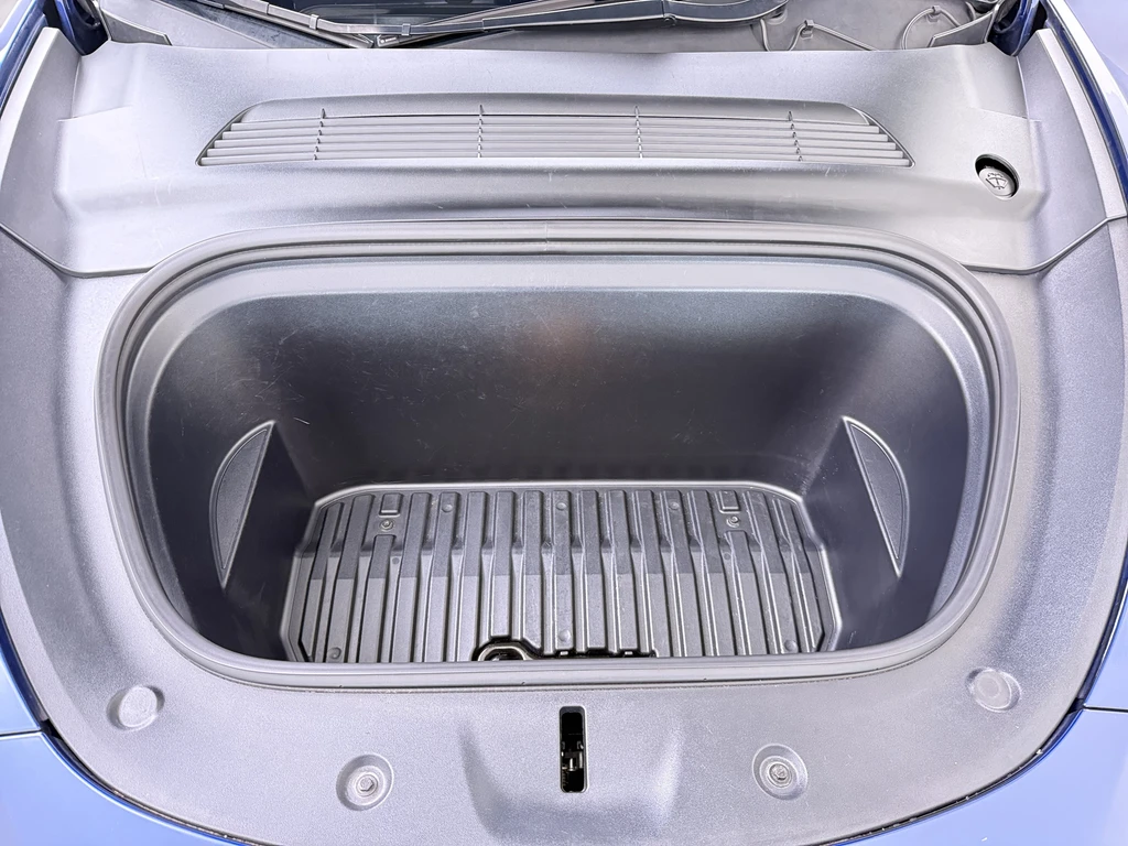 Tesla Model Y – foto 44