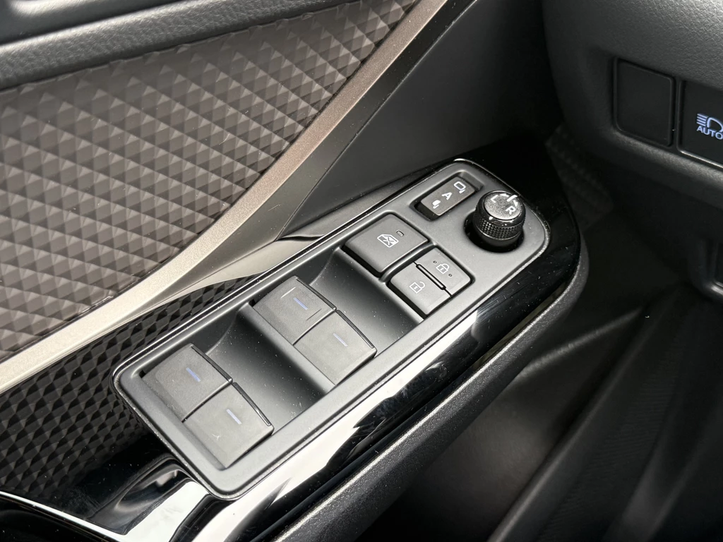 Toyota C-HR – foto 13