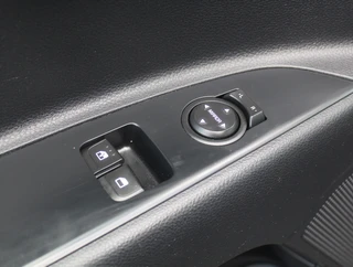 Kia Stonic – thumbnail 19