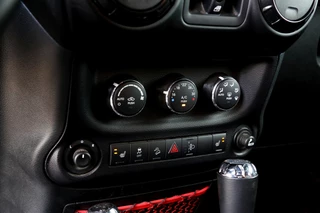 Jeep Wrangler – thumbnail 25