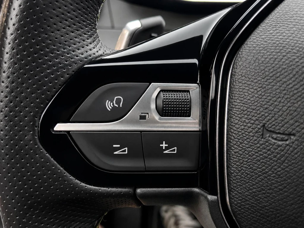 Peugeot 208 – foto 14