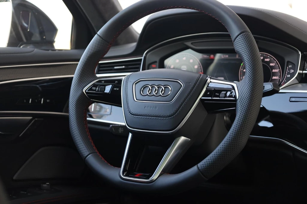 Audi S8 – foto 39
