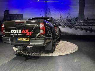 Toyota Hilux – thumbnail 10