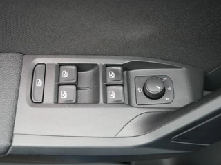 SEAT Arona – thumbnail 32