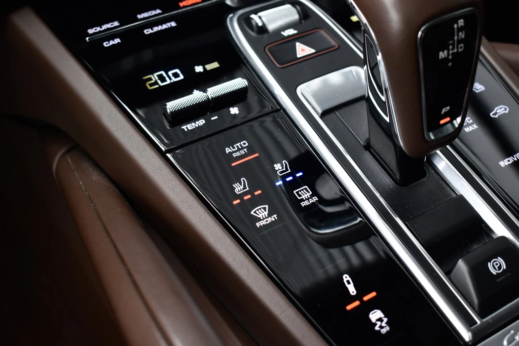 Porsche Cayenne – foto 22