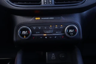Ford Kuga – thumbnail 32