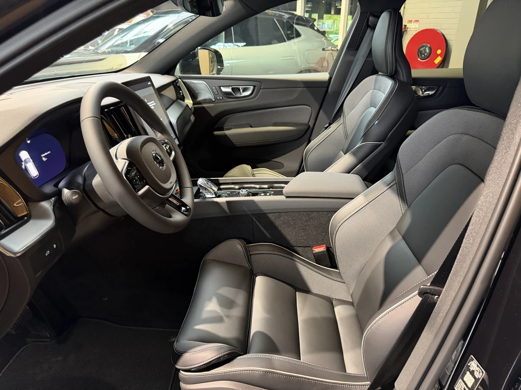 Volvo XC60 – foto 12