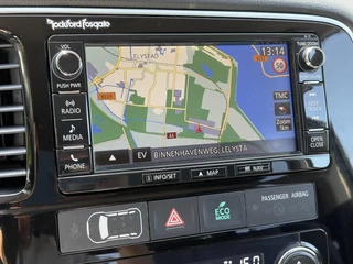 Mitsubishi Outlander – thumbnail 12